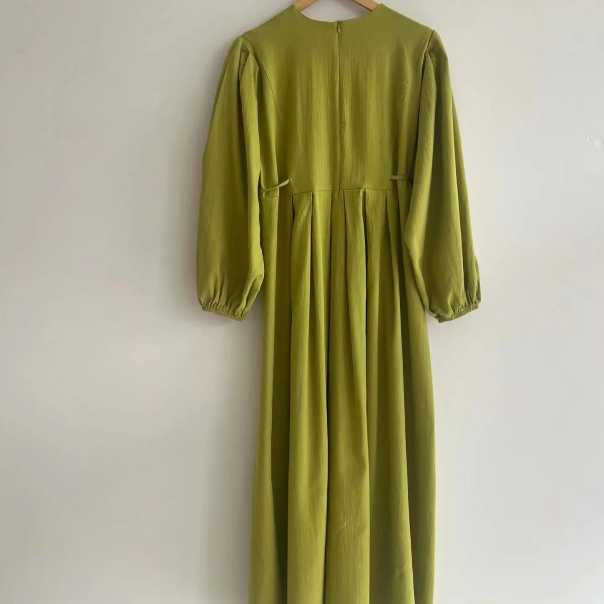 Tie-Waist Bubble Sleeve Abaya | Pleated Maxi Dress Abaya with Back Zip (MA364) - Image 6