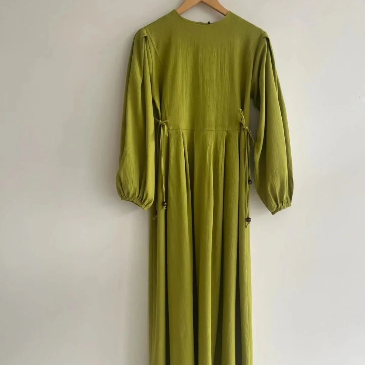 Tie-Waist Bubble Sleeve Abaya | Pleated Maxi Dress Abaya with Back Zip (MA364) - Image 7