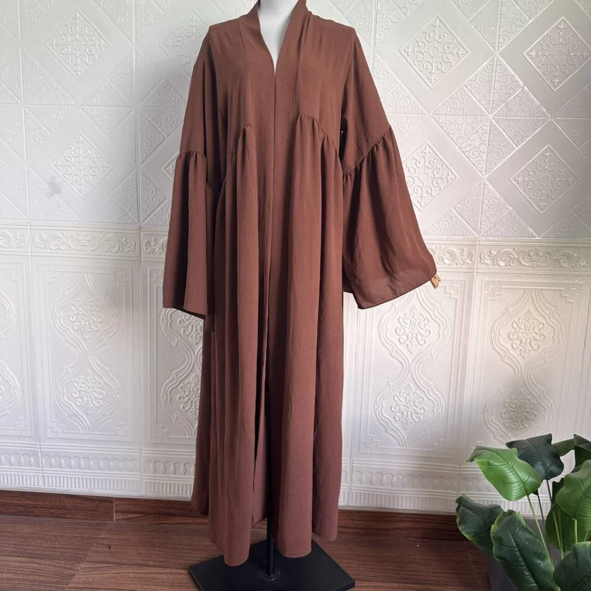 Tiered Bell Sleeve Open Abaya (MOA298) - Image 4