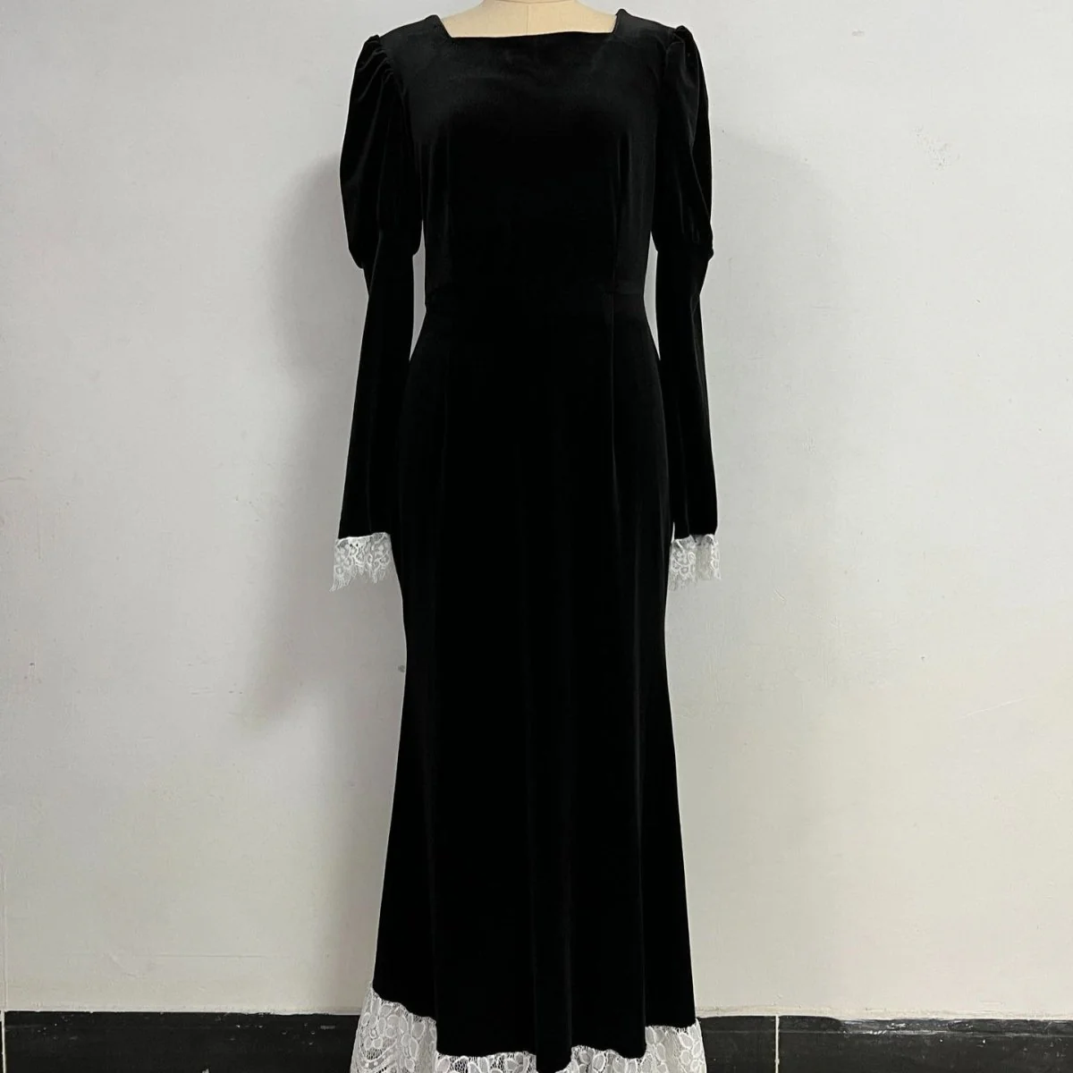 Velvet Gown with Lace Trim(MS238) - Image 7