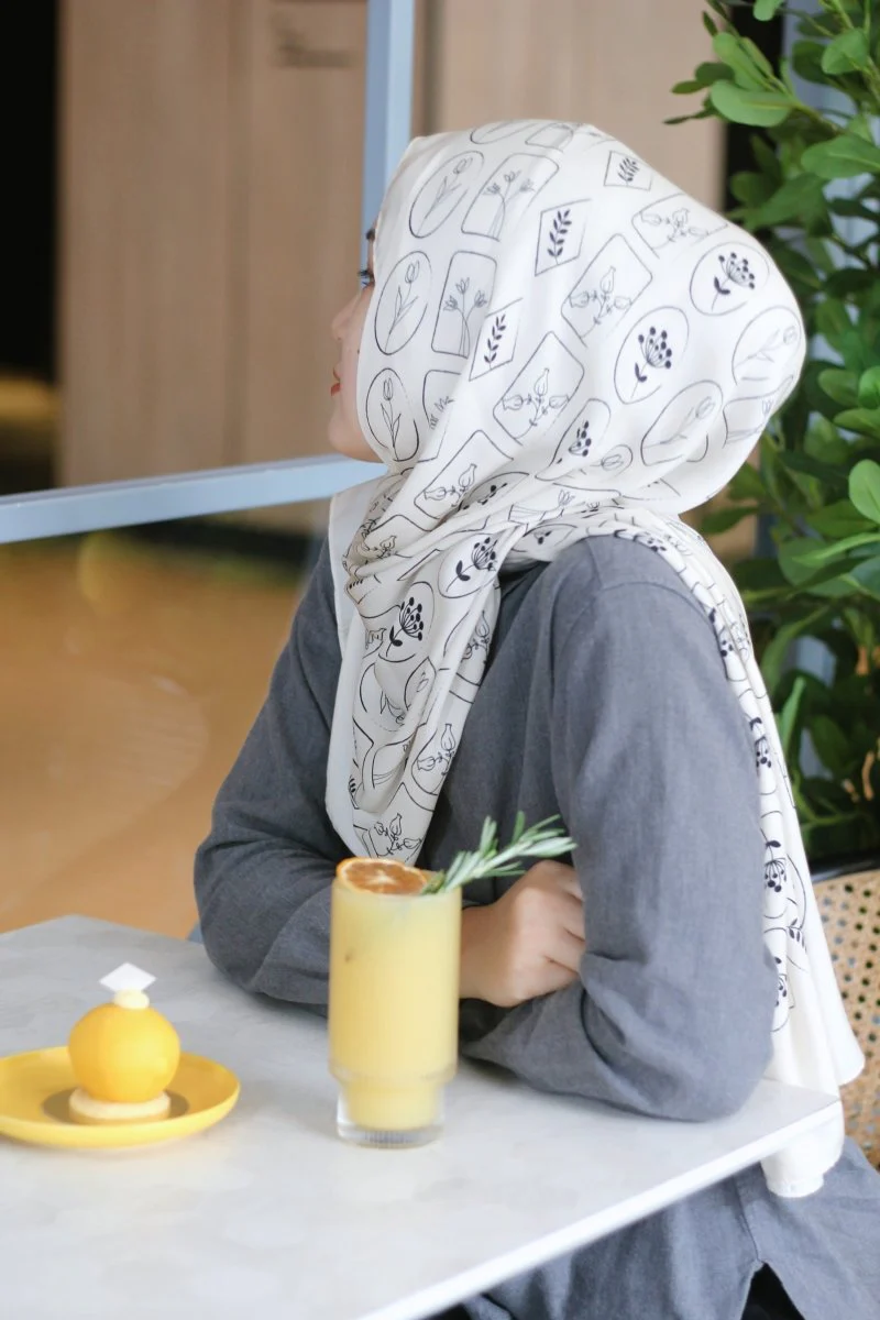 Versatile Minimalist Printed Hijab (MH090) - Image 10