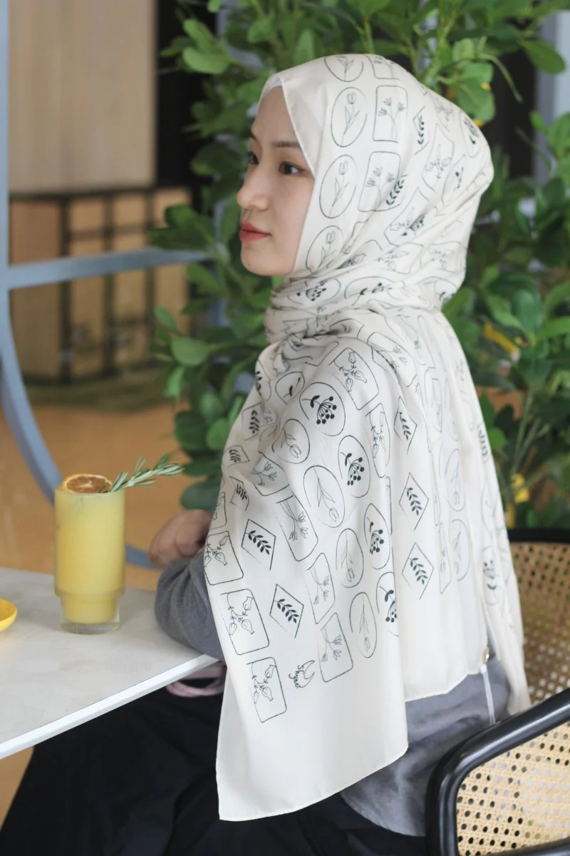 Versatile Minimalist Printed Hijab (MH090) - Image 4