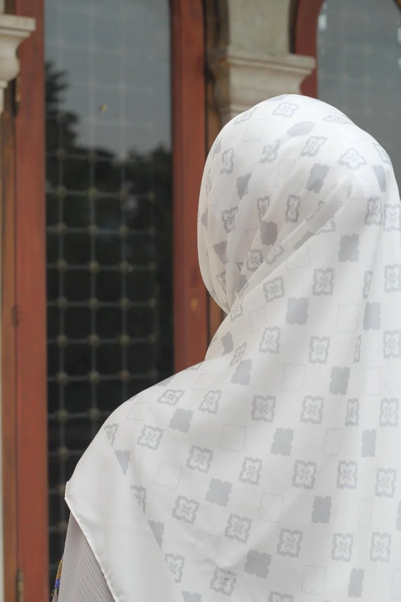 Versatile Minimalist Printed Hijab (MH090) - Image 6