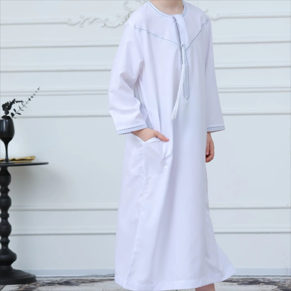 White Kaftan Thobe with Contrast Stitching(MKB025) - Image 3