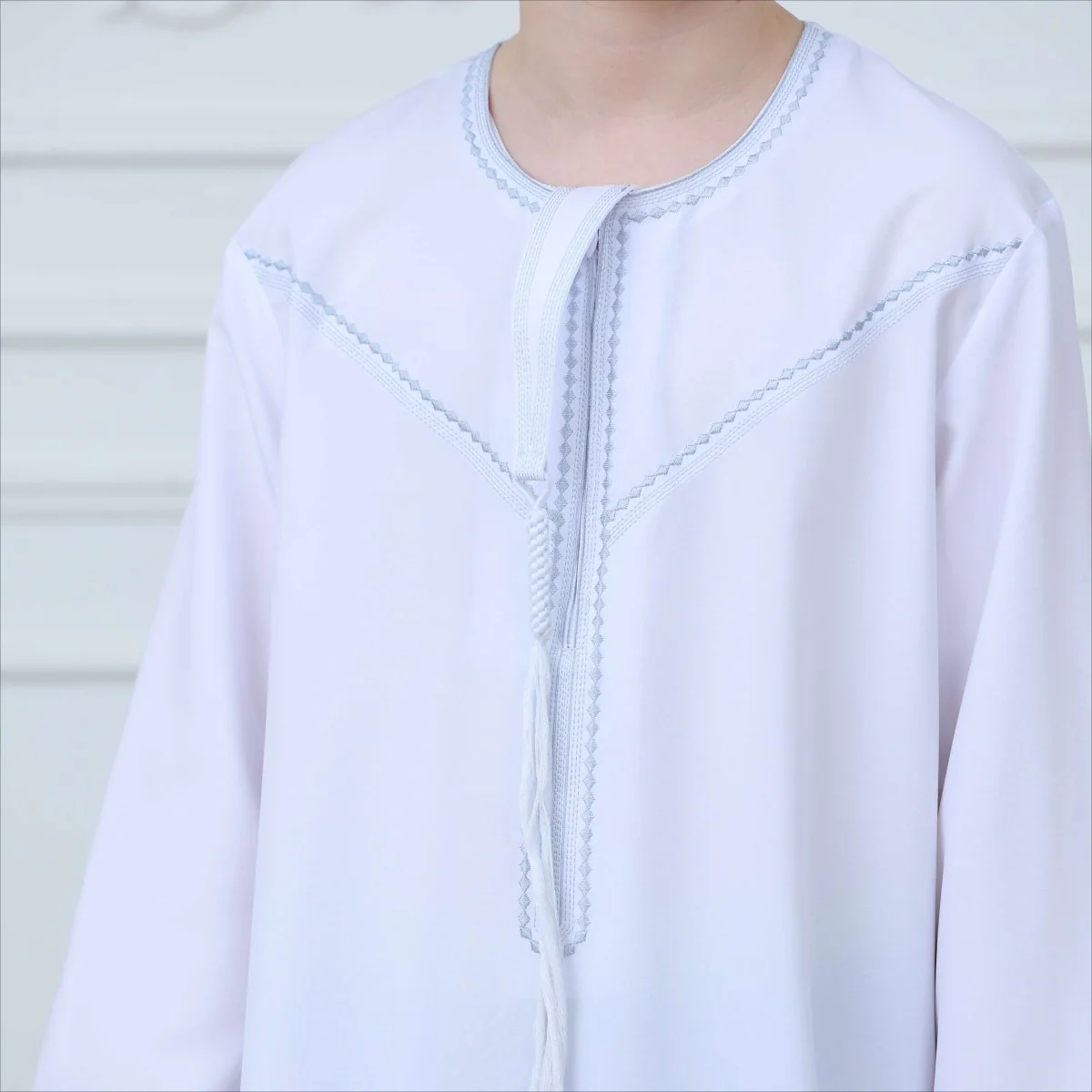 White Kaftan Thobe with Contrast Stitching(MKB025) - Image 4