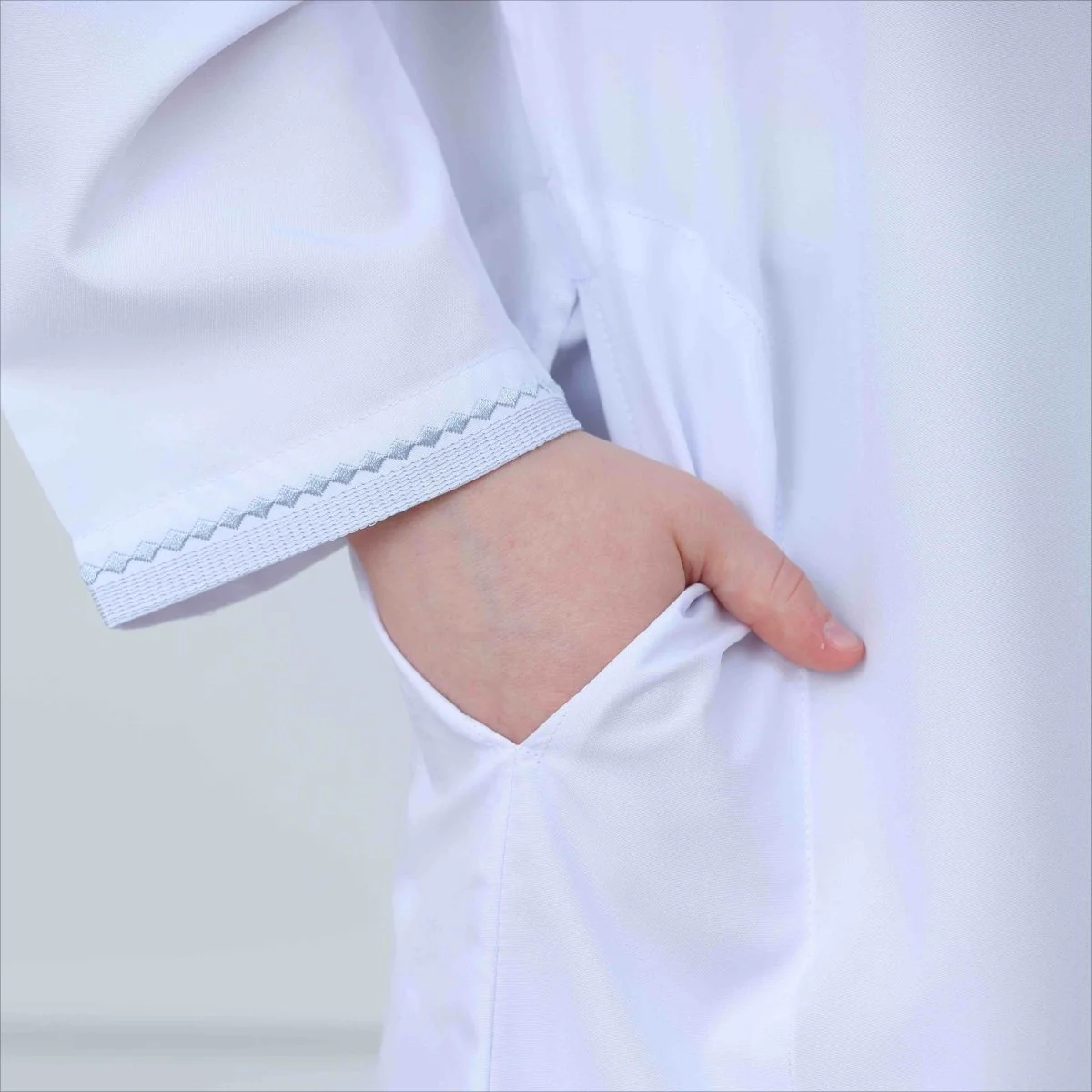 White Kaftan Thobe with Contrast Stitching(MKB025) - Image 6