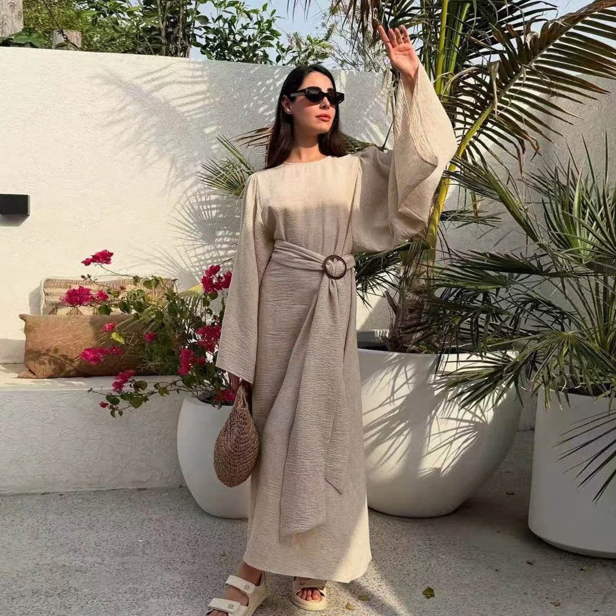 Wide Sleeve Textured Twill Blend Abaya with Belt(MA333)